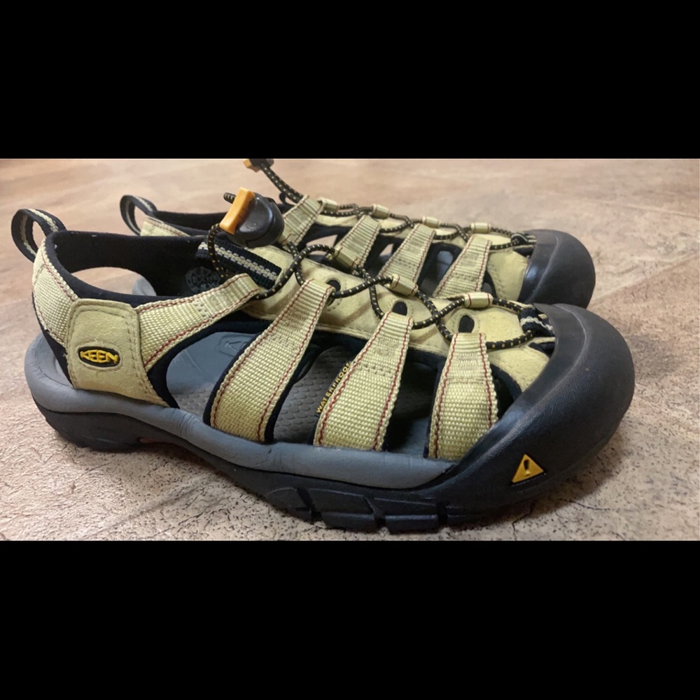 Mens Keens Size 11